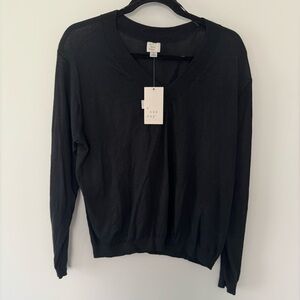 a new day Women’s Small V-Neck Lightweight Sweater